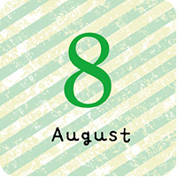 8月